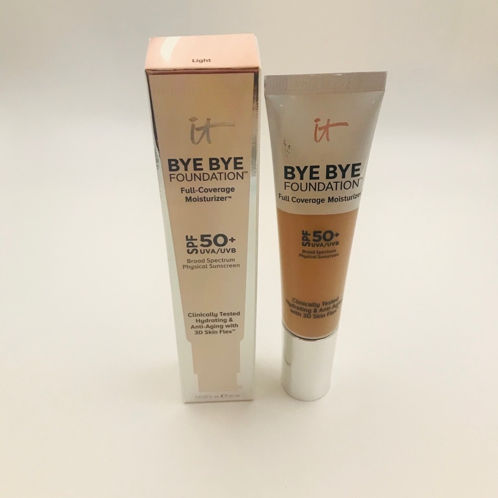 It Cosmetics Bye Bye Foundation-LIGHT